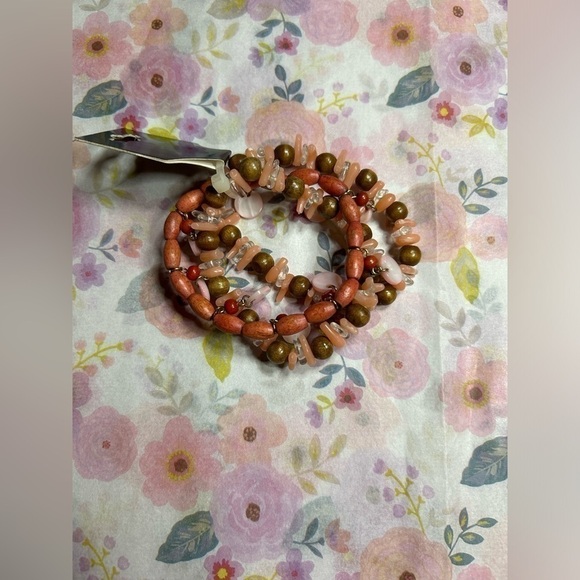 Bracelet - Picture 1 of 3